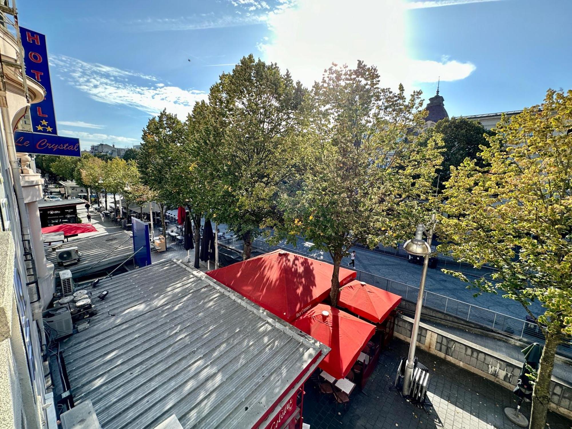 Petra - Appartement Climatise En Hypercentre Reims Dış mekan fotoğraf
